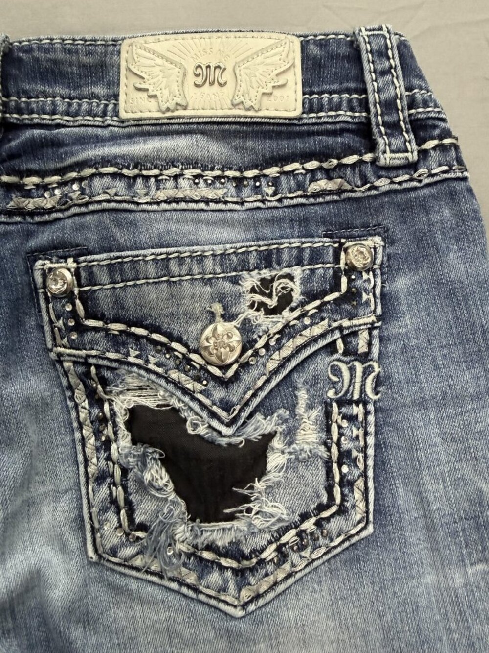Miss Me Jeans Womens 30 Blue Mid Rise Skinny Distressed Embroidered Rhinestone